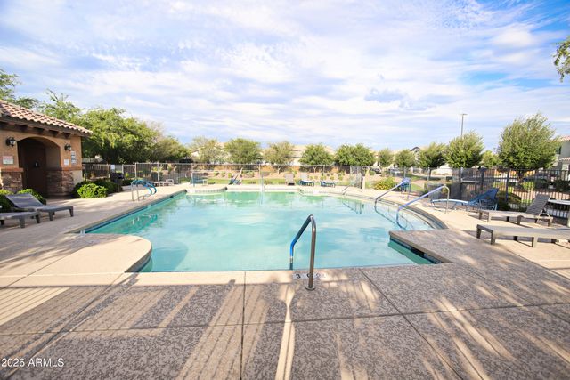 36 E CONSTITUTION Drive, Gilbert, AZ 85296