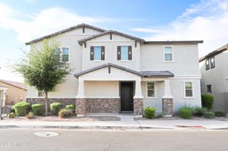 36 E CONSTITUTION Drive, Gilbert, AZ 85296