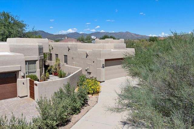 9718 E CHUCKWAGON Lane, Scottsdale, AZ 85262