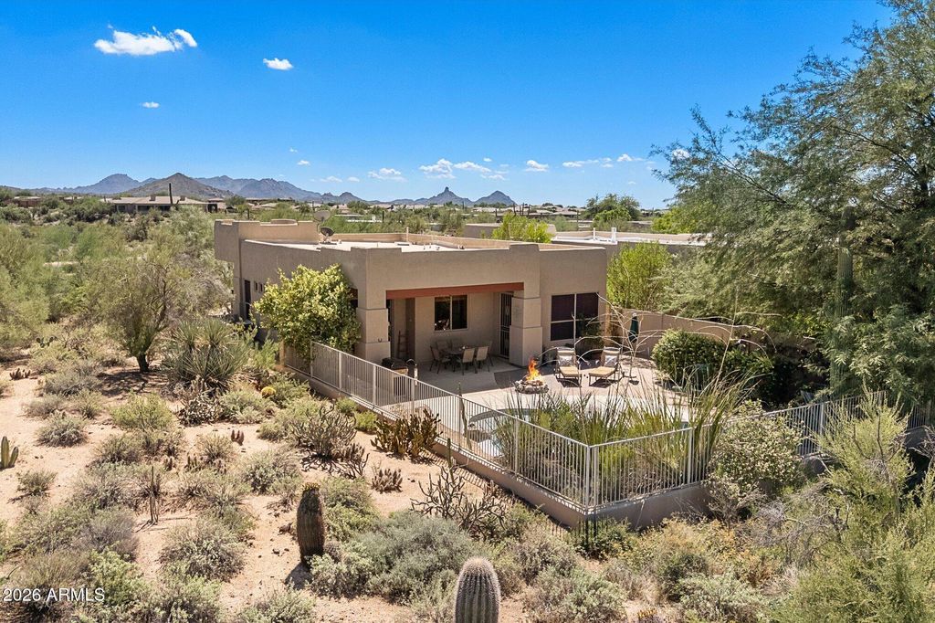 9718 E CHUCKWAGON Lane, Scottsdale, AZ 85262 — photo 2