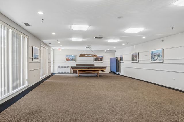 7201 N LINCOLN Avenue 403, Lincolnwood, IL 60712