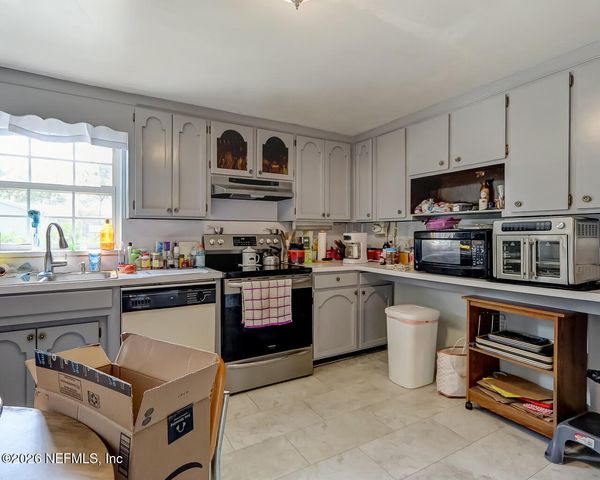 5608 BRANNON Avenue, Jacksonville, FL 32244