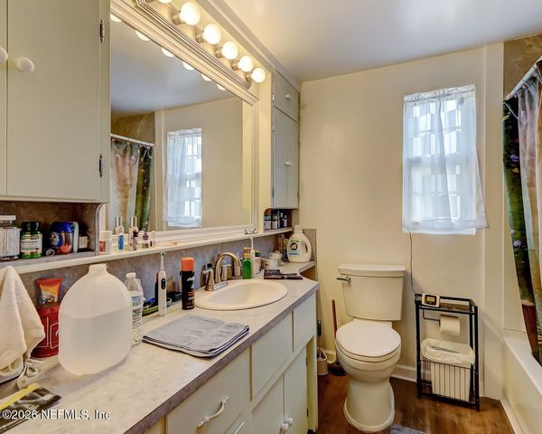5608 BRANNON Avenue, Jacksonville, FL 32244