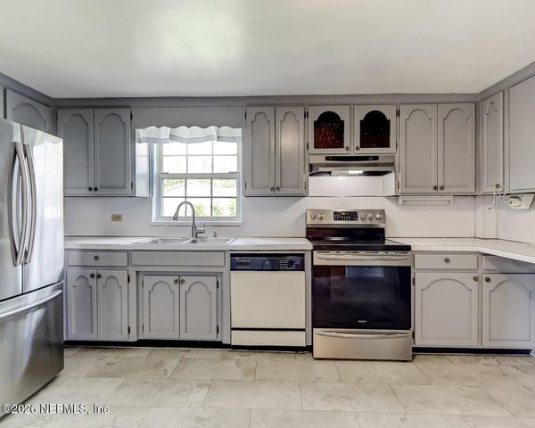 5608 BRANNON Avenue, Jacksonville, FL 32244