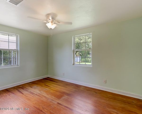 5608 BRANNON Avenue, Jacksonville, FL 32244