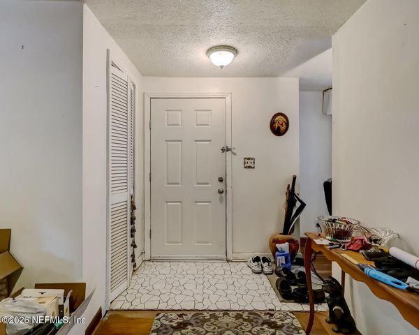 5608 BRANNON Avenue, Jacksonville, FL 32244