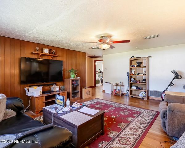 5608 BRANNON Avenue, Jacksonville, FL 32244