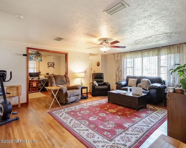 5608 BRANNON Avenue, Jacksonville, FL 32244