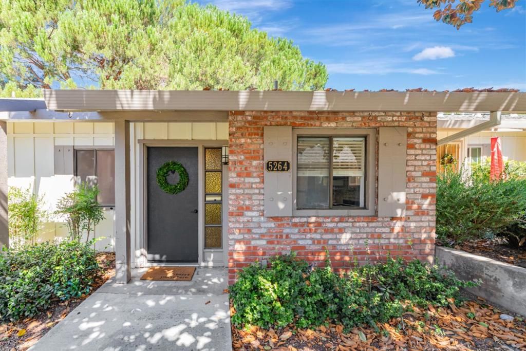 Image 2 of property listing at 5264 Cribari, San Jose, CA 95135