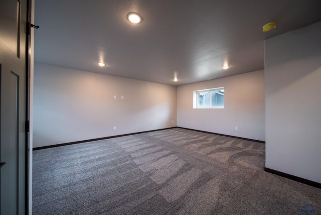 197 DORCHESTER AVE, Box Elder, SD 57719