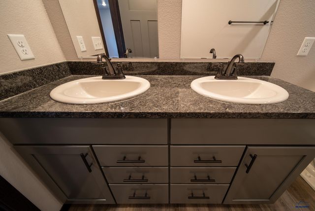 197 DORCHESTER AVE, Box Elder, SD 57719