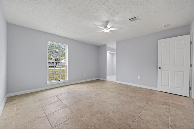 2506 River Ridge, Conroe, TX 77385