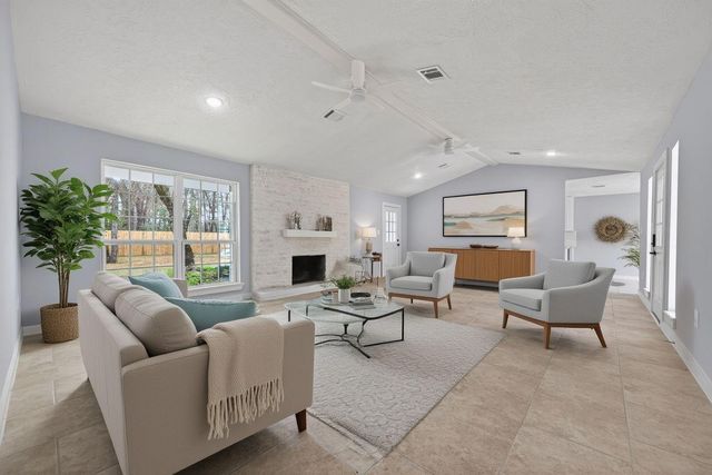 2506 River Ridge, Conroe, TX 77385