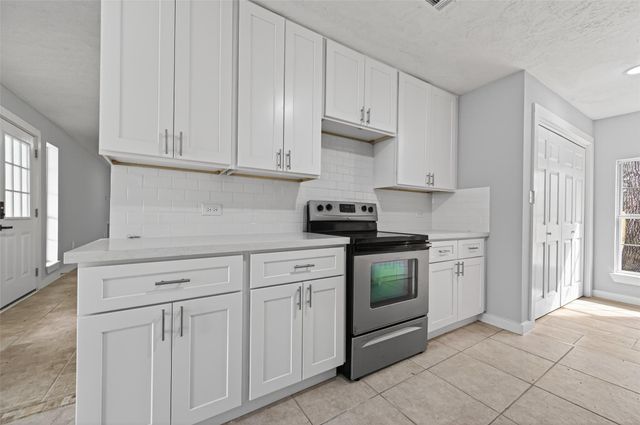 2506 River Ridge, Conroe, TX 77385