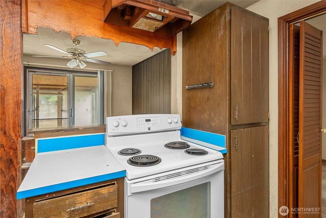 15406 12th Avenue E, Tacoma, WA 98445