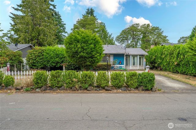 15406 12th Avenue E, Tacoma, WA 98445