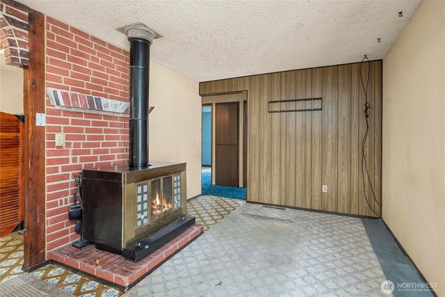 15406 12th Avenue E, Tacoma, WA 98445