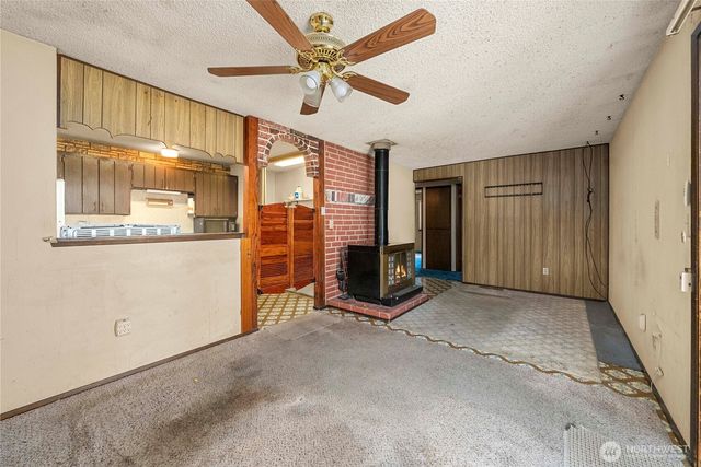 15406 12th Avenue E, Tacoma, WA 98445