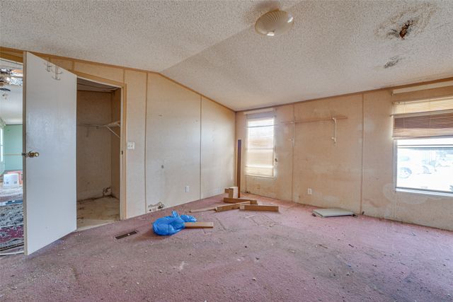 100 Zodiac Strait Road, Ferris, TX 75125