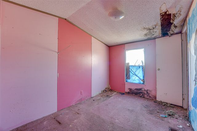 100 Zodiac Strait Road, Ferris, TX 75125