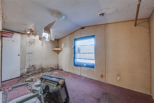 100 Zodiac Strait Road, Ferris, TX 75125