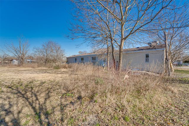 100 Zodiac Strait Road, Ferris, TX 75125
