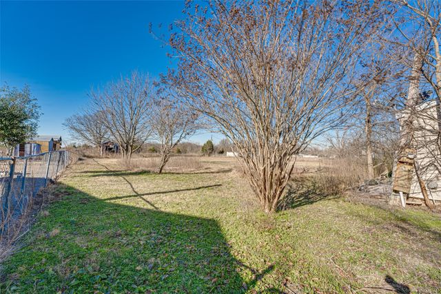 100 Zodiac Strait Road, Ferris, TX 75125