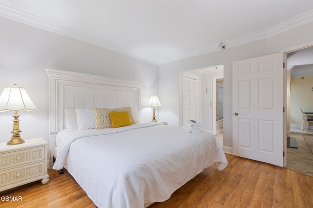 3215 N River Road, Pigeon Forge, TN 37863