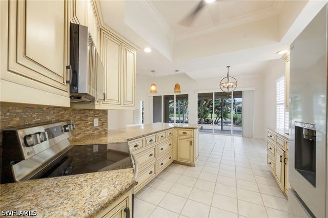 4260 Montalvo CT, Naples, FL 34109