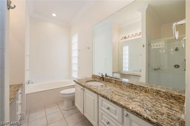 4260 Montalvo CT, Naples, FL 34109