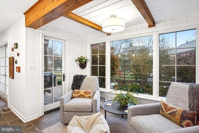 6904 OLD GATE LN, North Bethesda, MD 20852