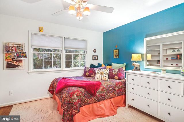 6904 OLD GATE LN, North Bethesda, MD 20852