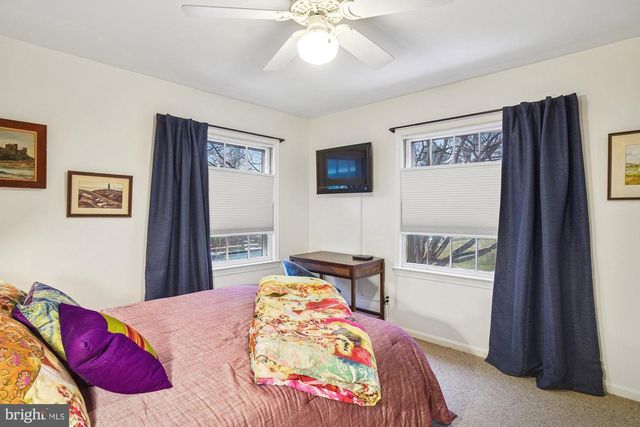 6904 OLD GATE LN, North Bethesda, MD 20852