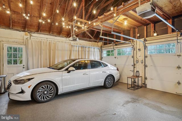 6904 OLD GATE LN, North Bethesda, MD 20852