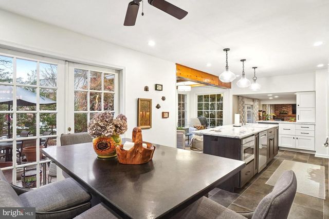 6904 OLD GATE LN, North Bethesda, MD 20852