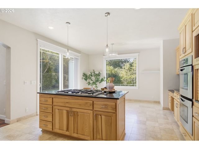 3333 RIVERPLACE Dr, Eugene, OR 97401