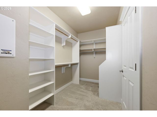 3333 RIVERPLACE Dr, Eugene, OR 97401