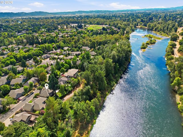 3333 RIVERPLACE Dr, Eugene, OR 97401