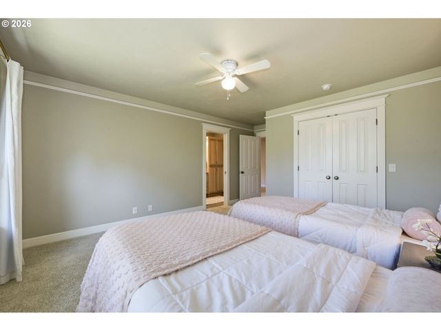3333 RIVERPLACE Dr, Eugene, OR 97401