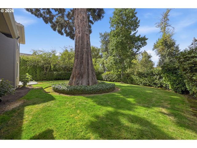3333 RIVERPLACE Dr, Eugene, OR 97401