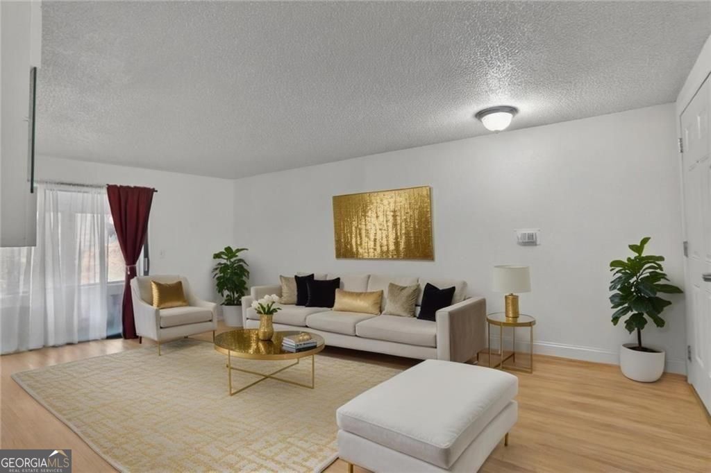 814 Seasons Parkway, Norcross, GA 30093