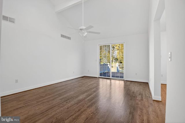 208 HOYER CT, Wilmington, DE 19803