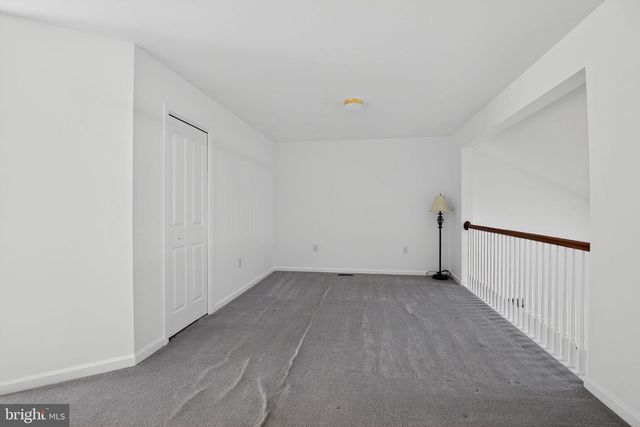 208 HOYER CT, Wilmington, DE 19803