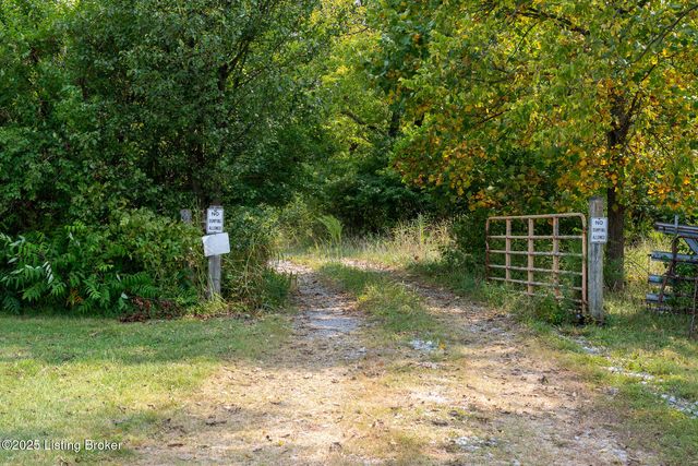 4413 Hopewell Rd, Louisville, KY 40299