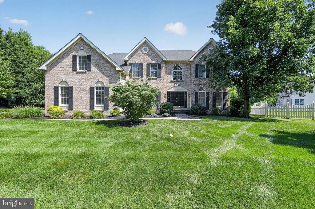 19 ANNESLEY DR, GLEN MILLS, PA 19342 — photo 2