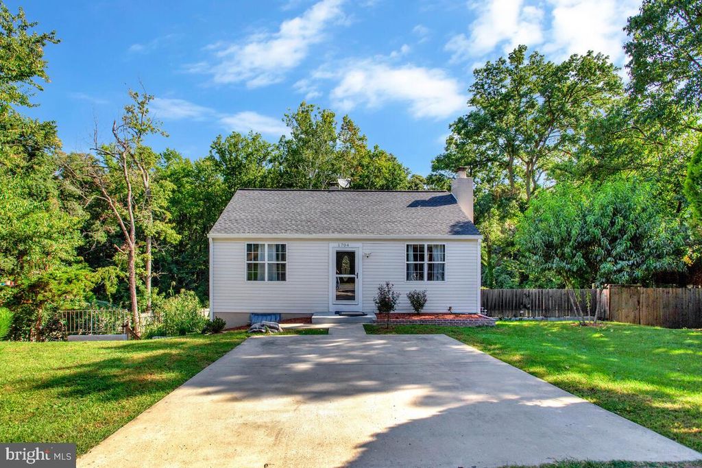 1704 THOMAS RD, Fort Washington, MD 20744