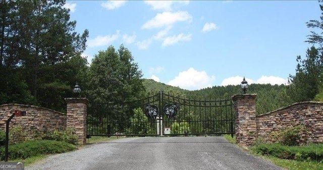 37 Black Bear Ridge Road, Ellijay, GA 30536