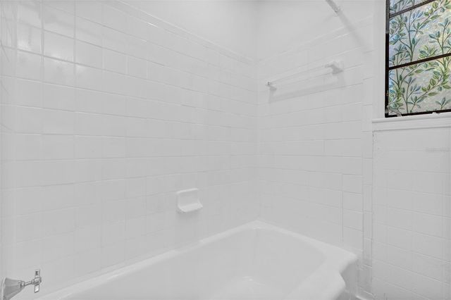 2027 30TH AVENUE N TOP UNIT, St Petersburg, FL 33713