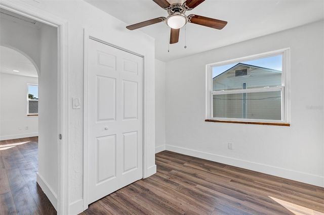 2027 30TH AVENUE N TOP UNIT, St Petersburg, FL 33713