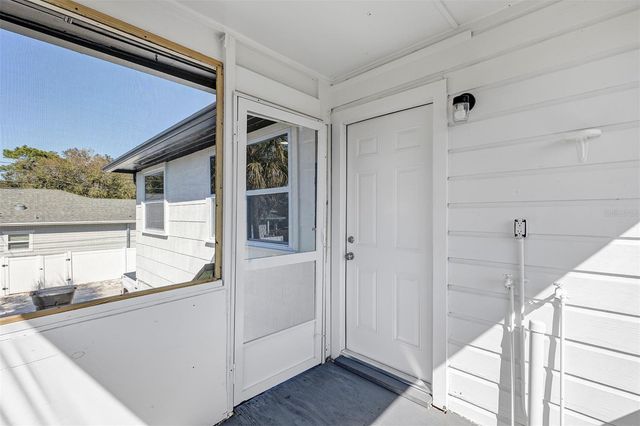 2027 30TH AVENUE N TOP UNIT, St Petersburg, FL 33713